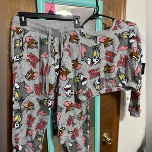 TOM&JERRY MATCHING SWEAT SET size medium! Brand: Tom&Jerry